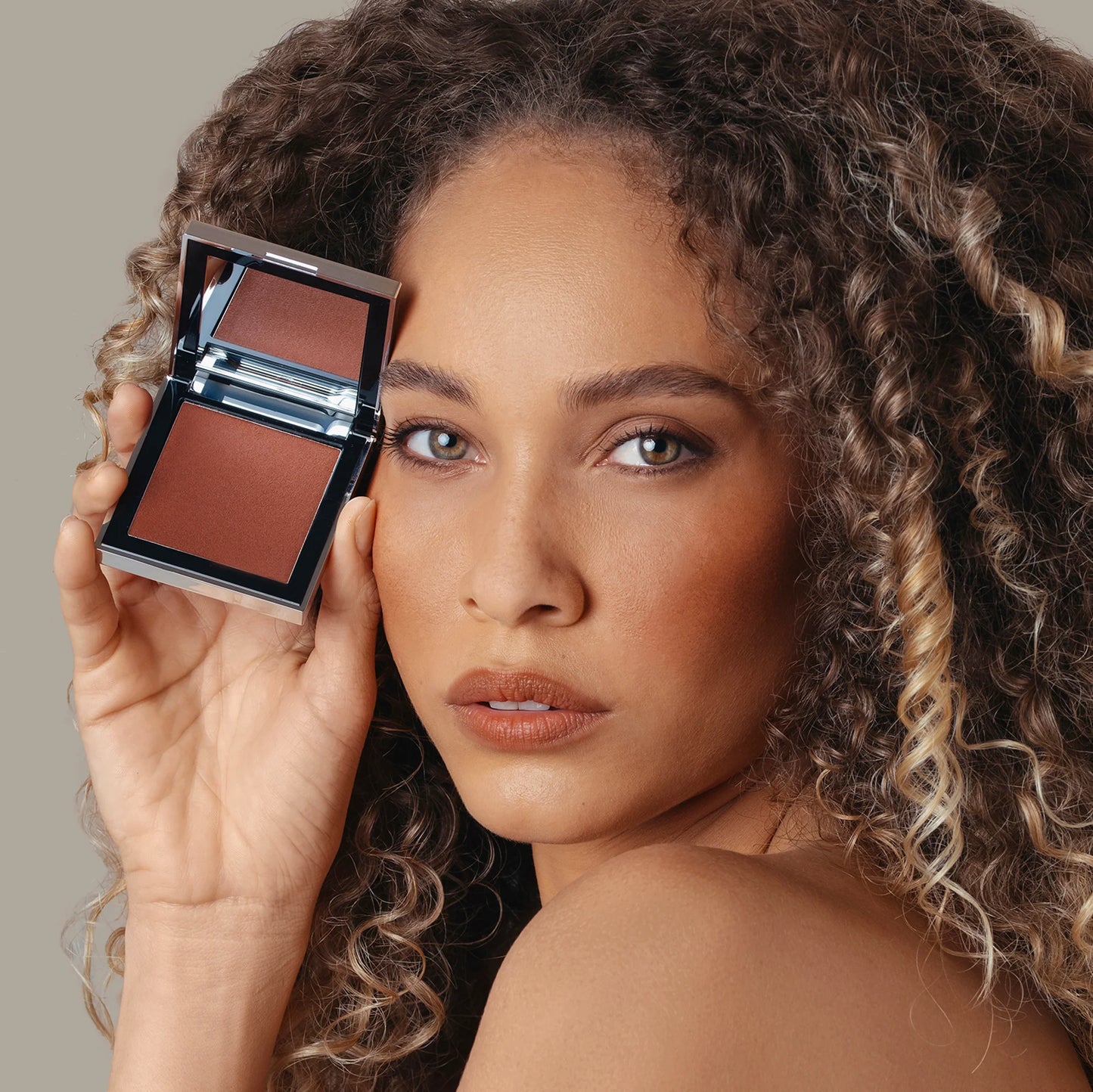 SKIN MATE - NO WORDS NEEDED 107 - Professional Look