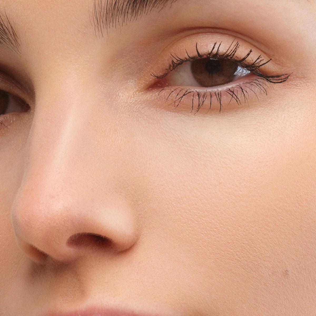 INFINITY BLACKING MASCARA BLACKQUEEN EXTRA VOLUME