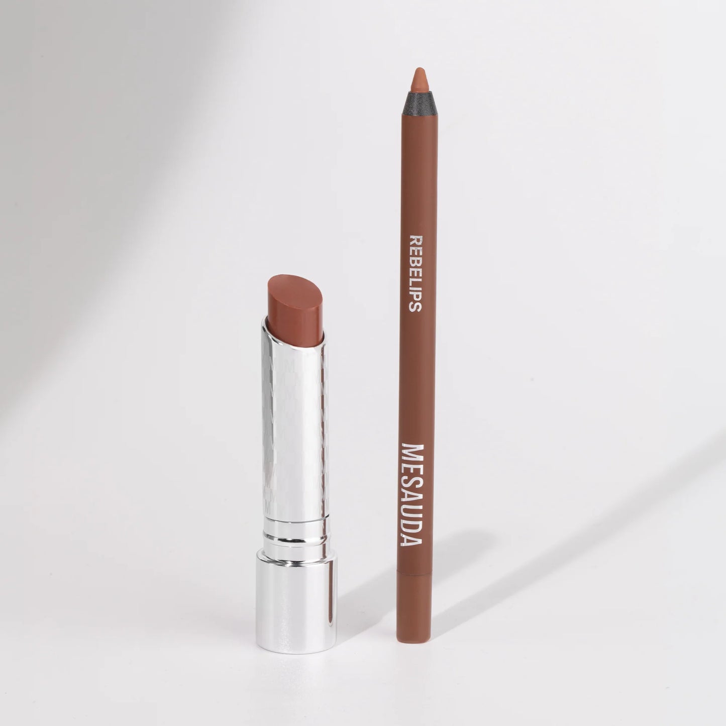 MESAUDA FUDGY FLIRT - THE ULTIMATE LIP COMBO REBELIPS™ 113 TOFFEE + HYDRAMORPHOSIS™ 109 TRUST - Professional Look