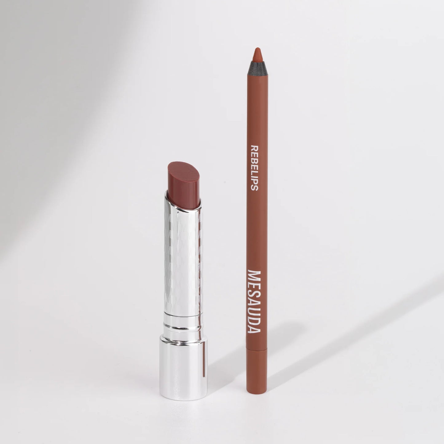 MESAUDA SPICY KISS - THE ULTIMATE LIP COMBO REBELIPS™ 115 CINNAMON + HYDRAMORPHOSIS™ 111 WORTHY - Professional Look